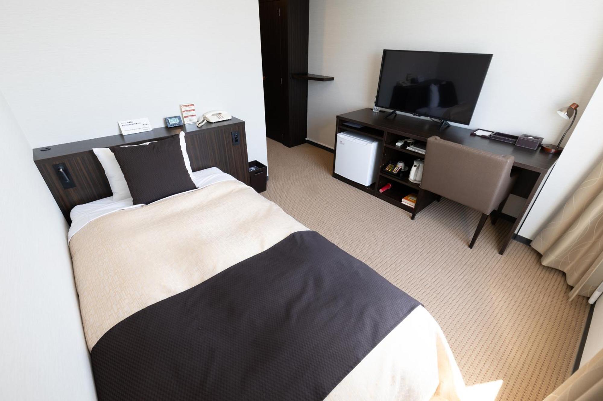 The Italia Ken Hotel Niigata Bagian luar foto