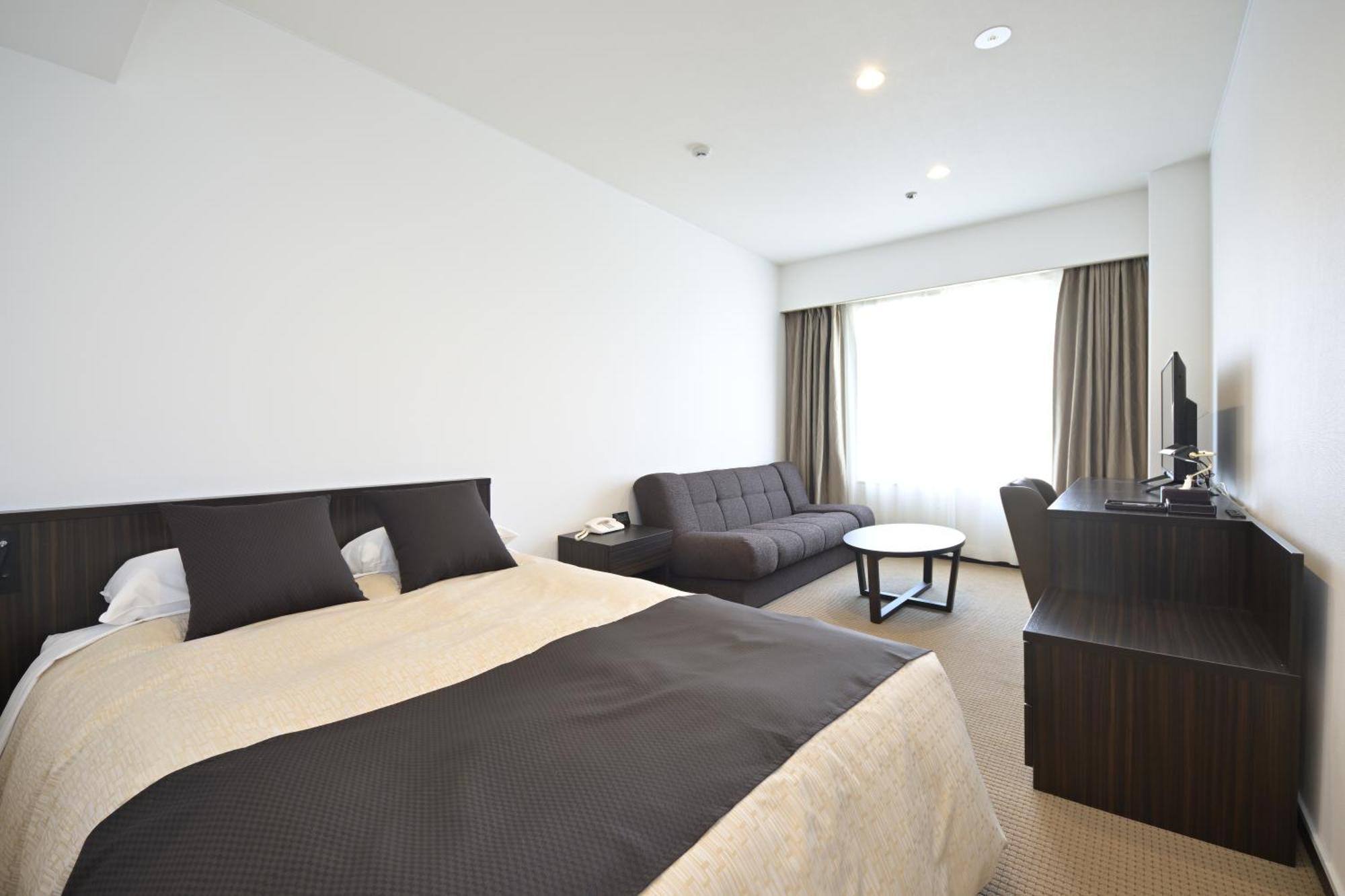 The Italia Ken Hotel Niigata Bagian luar foto