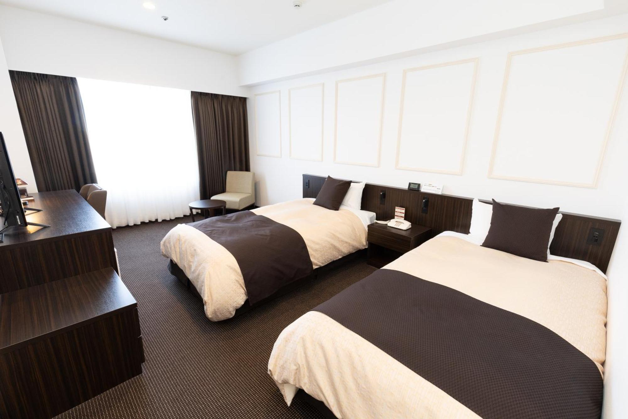 The Italia Ken Hotel Niigata Bagian luar foto